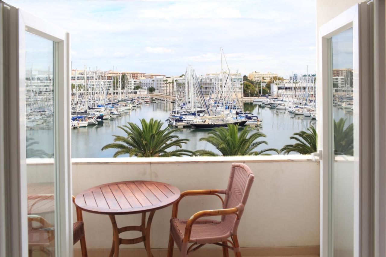 Lagos Main Avenue Studio With Marina View Balcony 외부 사진