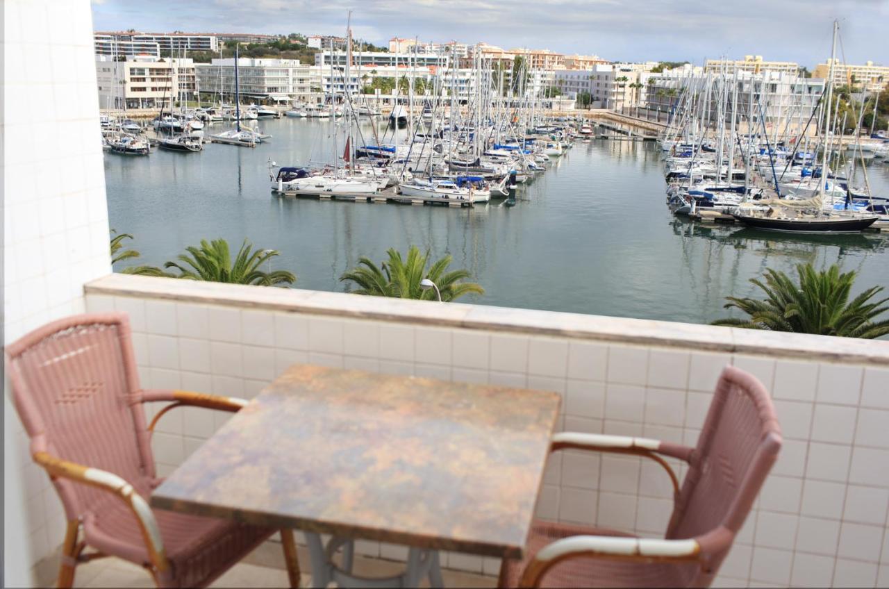 Lagos Main Avenue Studio With Marina View Balcony 외부 사진