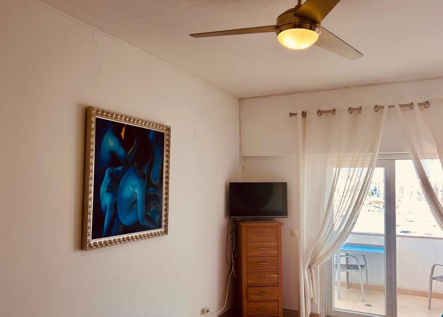 Lagos Main Avenue Studio With Marina View Balcony 외부 사진